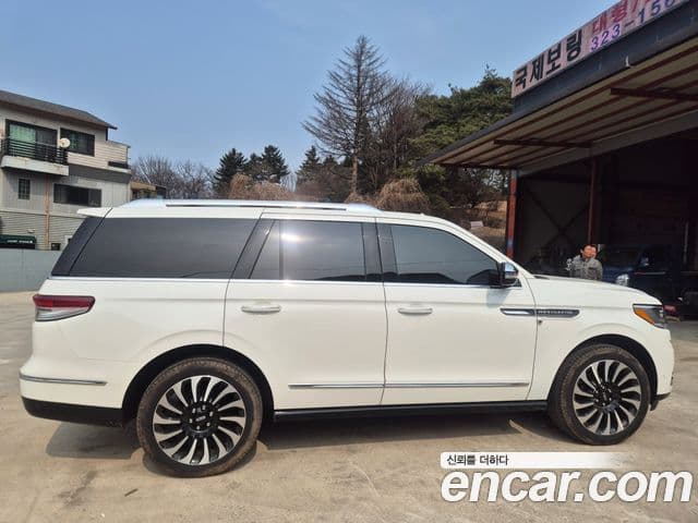 Lincoln Navigator 4세대 3.5L, 2023 13