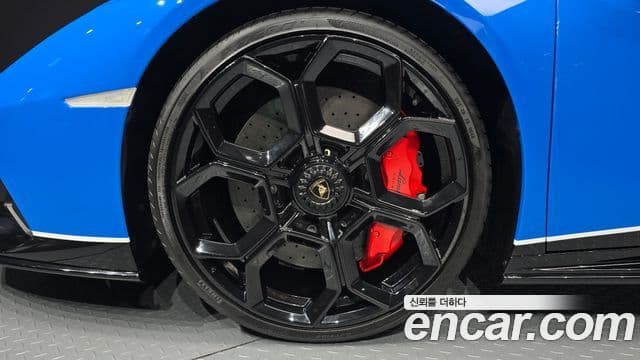 Lamborghini 우라칸 LP640-4 Evo Spyder, 2023 все фото