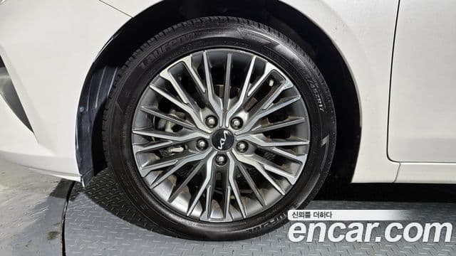 Kia The / новый New K3 2세대 Noblesse, 2022 все фото