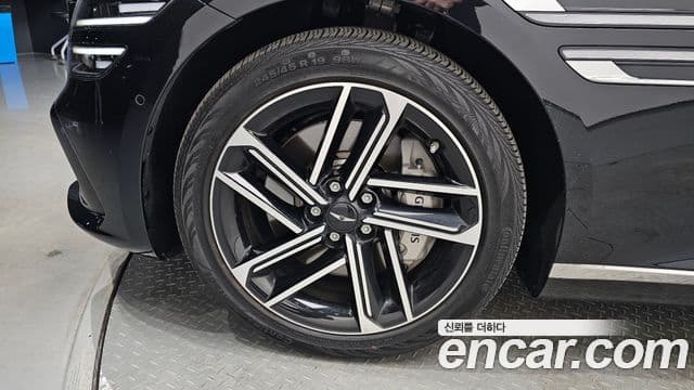 Genesis G80 (RG3) бензин 2.5 турбо AWD, 2025 все фото