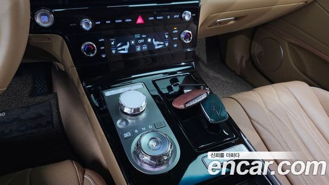 Genesis G80 (RG3) бензин 2.5 турбо AWD, 2025 9