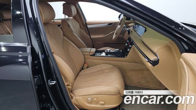 Genesis G80 (RG3) бензин 2.5 турбо AWD, 2025 11