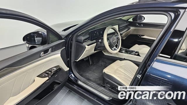 Kia The / новый New K5 гибрид 3세대 Signature, 2024 11