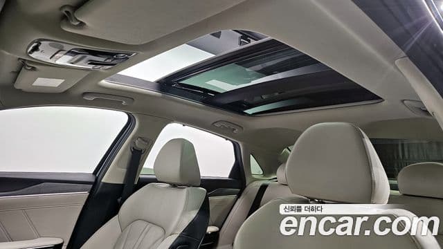 Kia The / новый New K5 гибрид 3세대 Signature, 2024 18