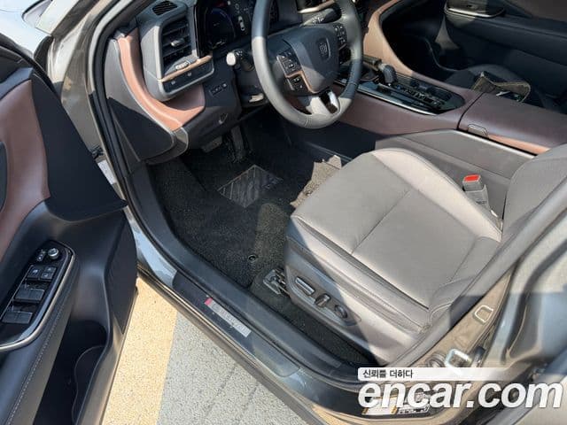 Toyota 크라운 кроссовер, 2024 6