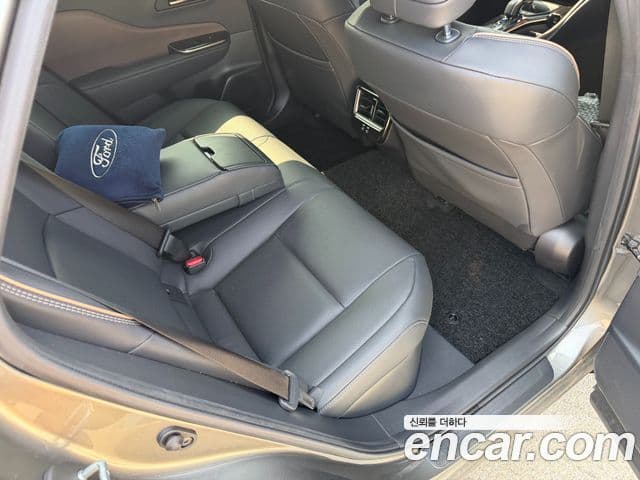 Toyota 크라운 кроссовер, 2024 8