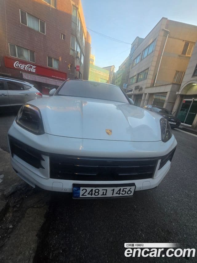 Porsche Cayenne (PO536) 3.0 купе, 2024 8