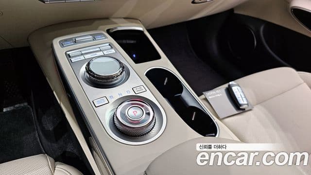 Genesis GV70, 2024 9