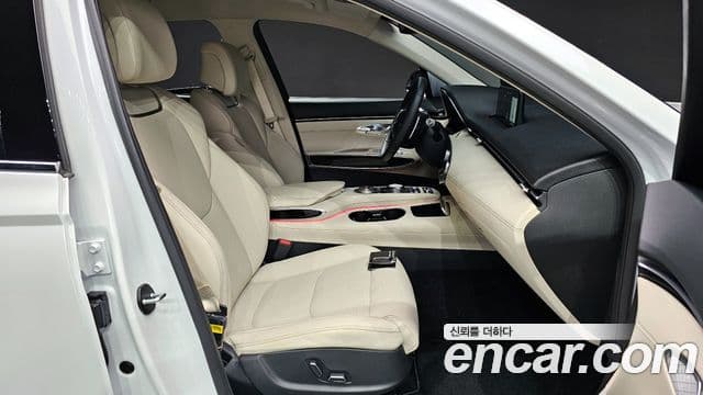 Genesis GV70, 2024 10