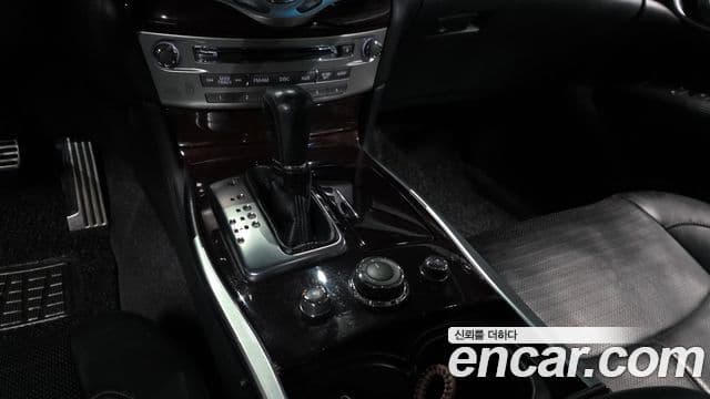 Infiniti M56 Y51, 2011 9