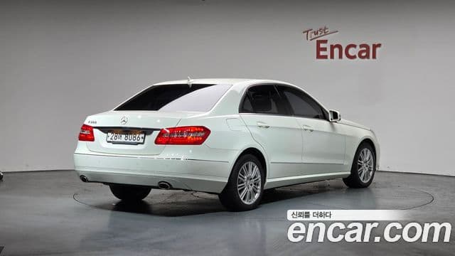 Mercedes-Benz E-класс W212 E300 Elegance, 2011 2