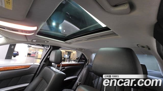 Mercedes-Benz E-класс W212 E300 Elegance, 2011 18