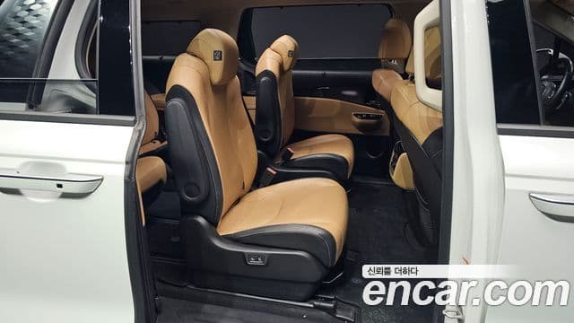 Kia Carnival 4세대 Signature, 2021 11
