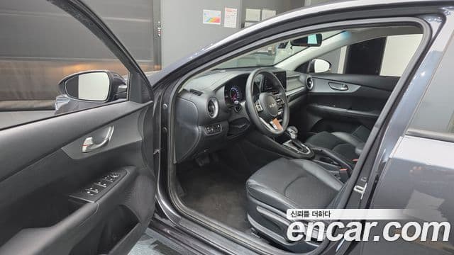 Kia The / новый New K3 2세대 Trendy, 2022 10