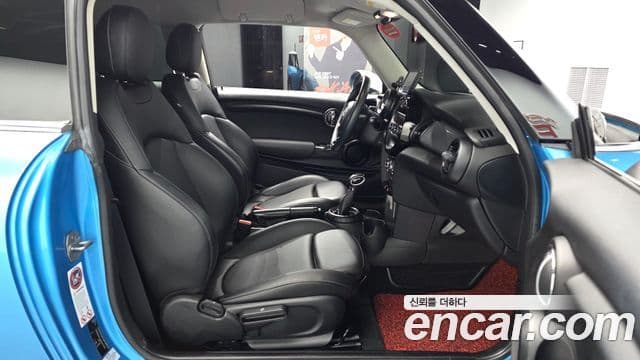 Mini Cooper 3세대, 2015 10