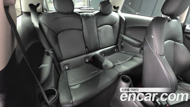 Mini Cooper 3세대, 2015 12