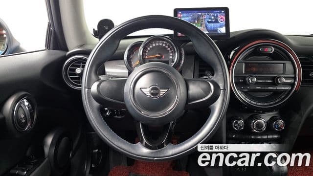Mini Cooper 3세대, 2015 13