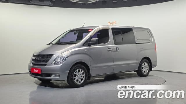 Hyundai Grand Starex CVX Luxury, 2012 1