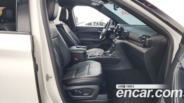 Ford Explorer 6세대, 2020 11