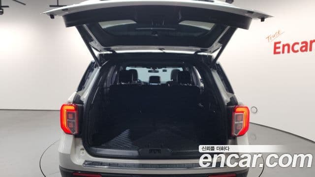 Ford Explorer 6세대, 2020 20