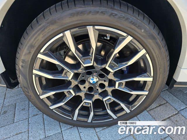 BMW X6 (G06) xDrive40i M Sport, 2025 все фото