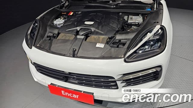 Porsche Cayenne (PO536) 3.0 купе, 2020 6