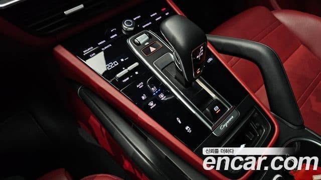 Porsche Cayenne (PO536) 3.0 купе, 2020 9