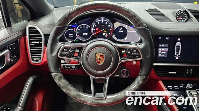 Porsche Cayenne (PO536) 3.0 купе, 2020 13