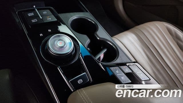 Kia K8 гибрид Signature, 2022 9