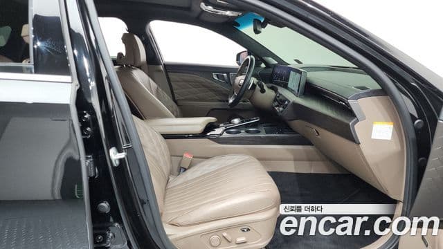 Kia K8 гибрид Signature, 2022 11