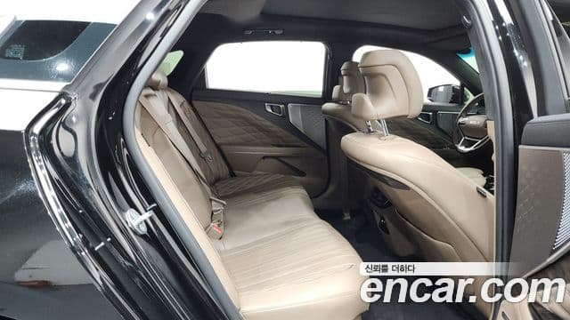 Kia K8 гибрид Signature, 2022 12