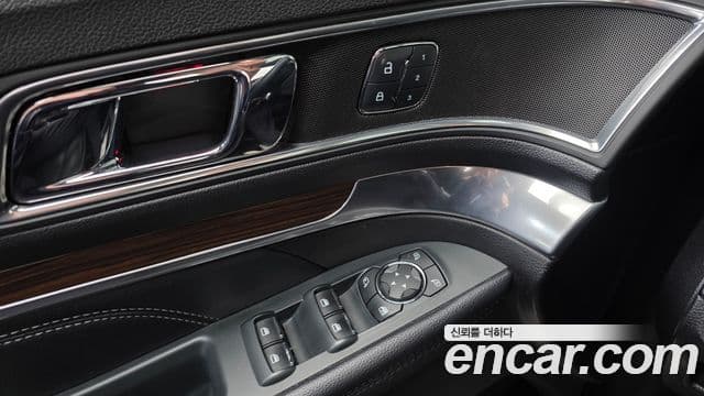 Ford Explorer 5세대, 2018 17
