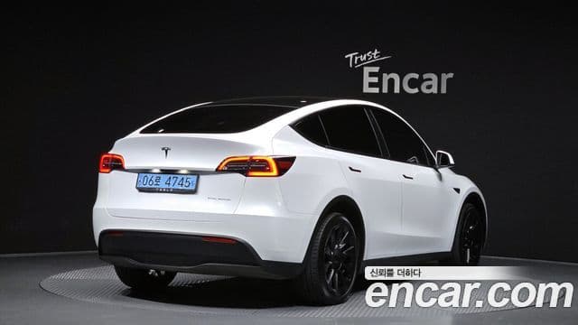 Tesla модель Y Long Range AWD, 2023 2