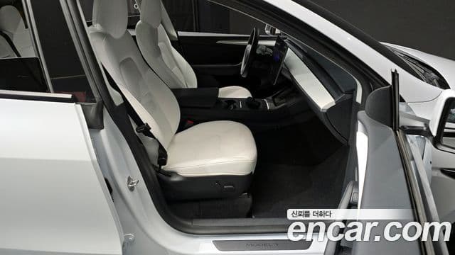 Tesla модель Y Long Range AWD, 2023 11