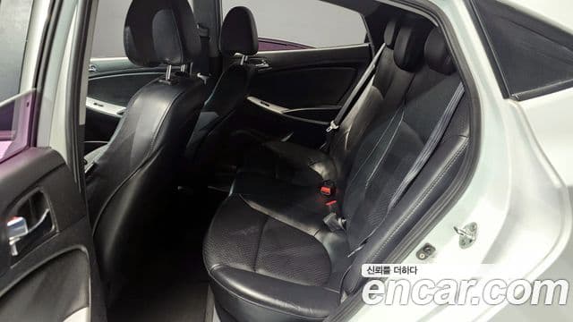 Hyundai Accent(новый кузов / новое поколение) Premier, 2011 13