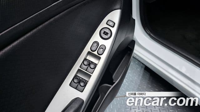 Hyundai Accent(новый кузов / новое поколение) Premier, 2011 17