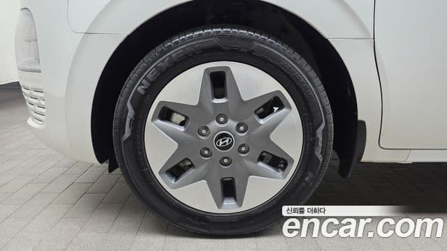 Hyundai Staria Modern, 2025 все фото