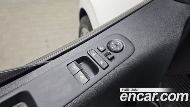 Hyundai Staria Modern, 2025 14