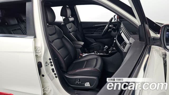 KG모빌리티(SsangYong) Beautiful Korando бензин 1.5 2WD R-Plus, 2022 10