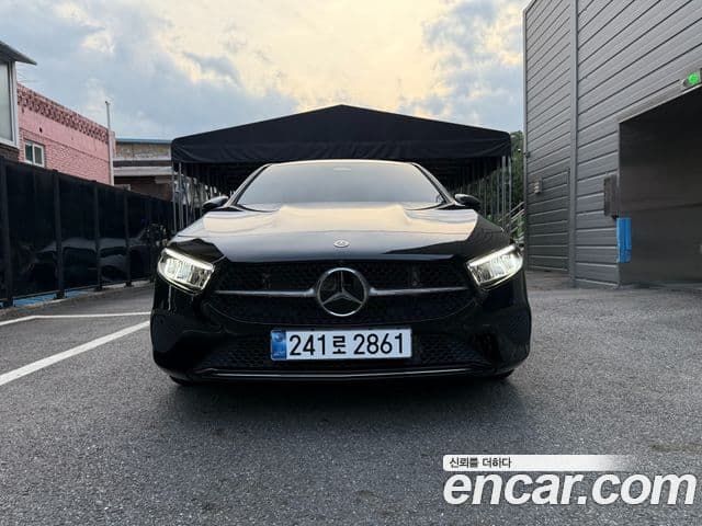 Mercedes-Benz A-класс W177 A220 седан, 2025 1
