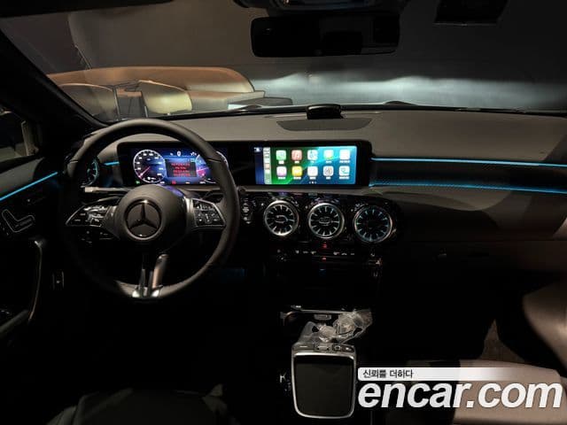 Mercedes-Benz A-класс W177 A220 седан, 2025 18