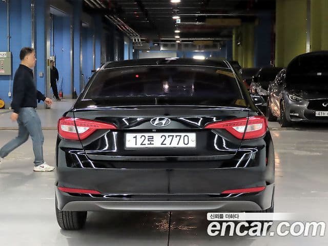 Hyundai LF Sonata Style, 2016 4
