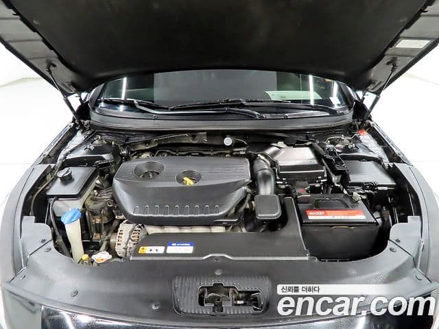 Hyundai LF Sonata Style, 2016 6