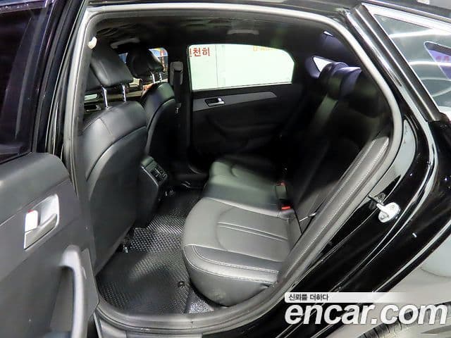 Hyundai LF Sonata Style, 2016 11