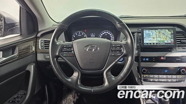 Hyundai LF Sonata 2.0 Smart, 2015 14