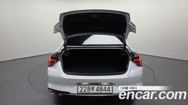 Kia K8 Prestige(арендный автомобиль), 2022 20