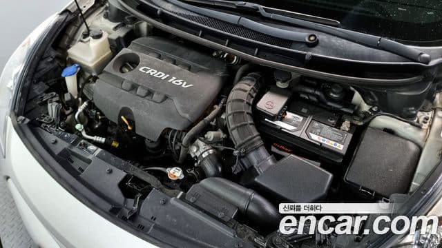 Hyundai i30(новый кузов / новое поколение) дизель 1.6 VGT Extreme, 2012 6