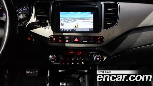 Kia All New Carens Prestige, 2015 15