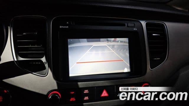 Kia All New Carens Prestige, 2015 16