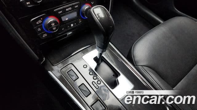 Renault Korea(Samsung) SM7 Nova LPLI 2.0 LPe для людей с инвалидностью, 2018 9